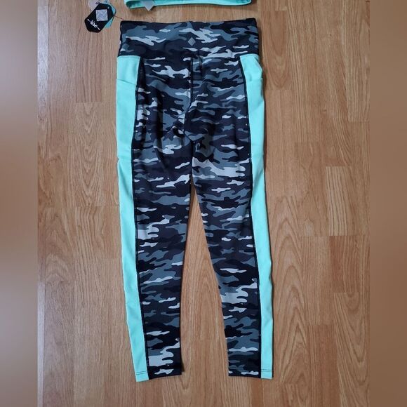 Rise by LuLaRoe Camouflage Workout Athleisure Sports Bra and Leggings Set Sz Sm - Picture 9 of 13